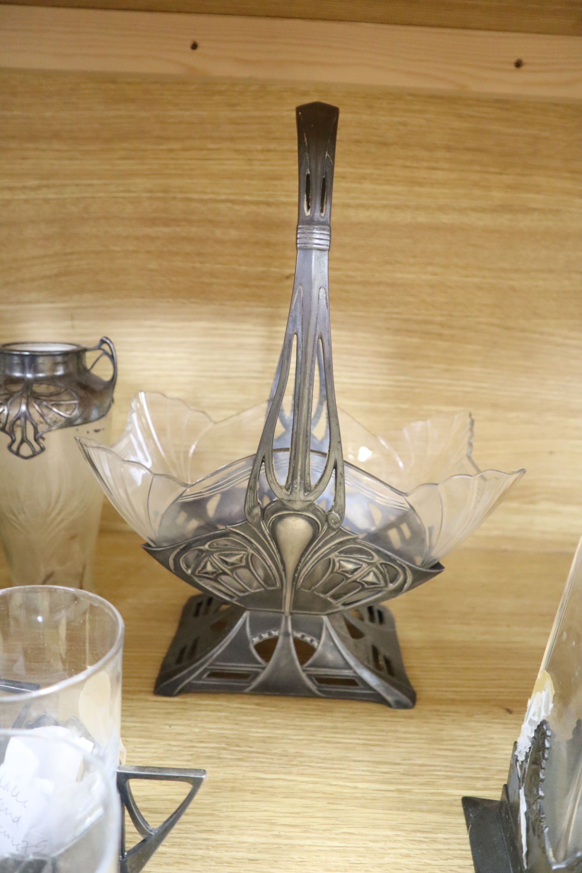 A quantity of Art Nouveau and decorative items